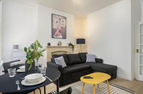 Kinsley House - Liverpool - 4 Bedroom Home